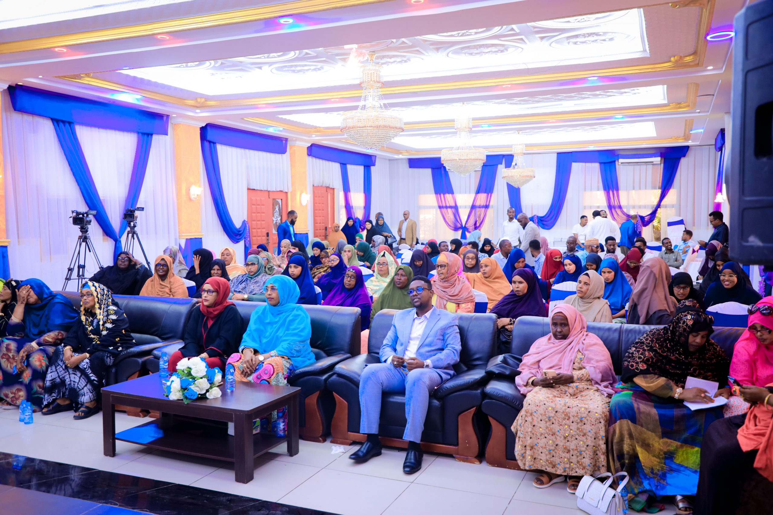 Wasiirka Wasaaradda Haweenka & Xuquuqda Aadanaha JFS Ahna Wasiir Dowlaha Mudan Aamina Xasan Cali ayaa Maanta daahfurtay Todobaadka xuska munaasabadda 8 Maarso.